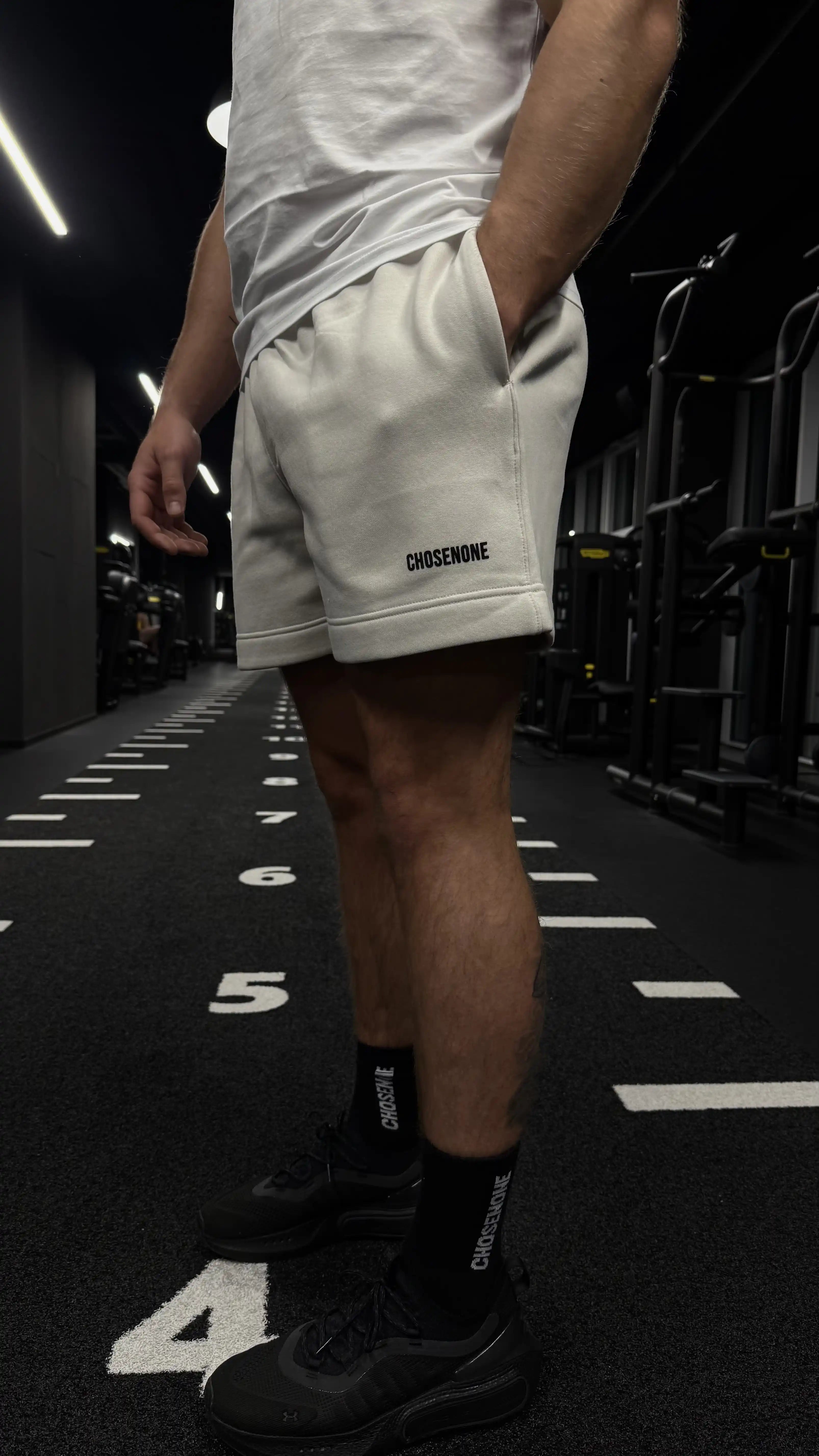 COZY Shorts Beige/Black suede