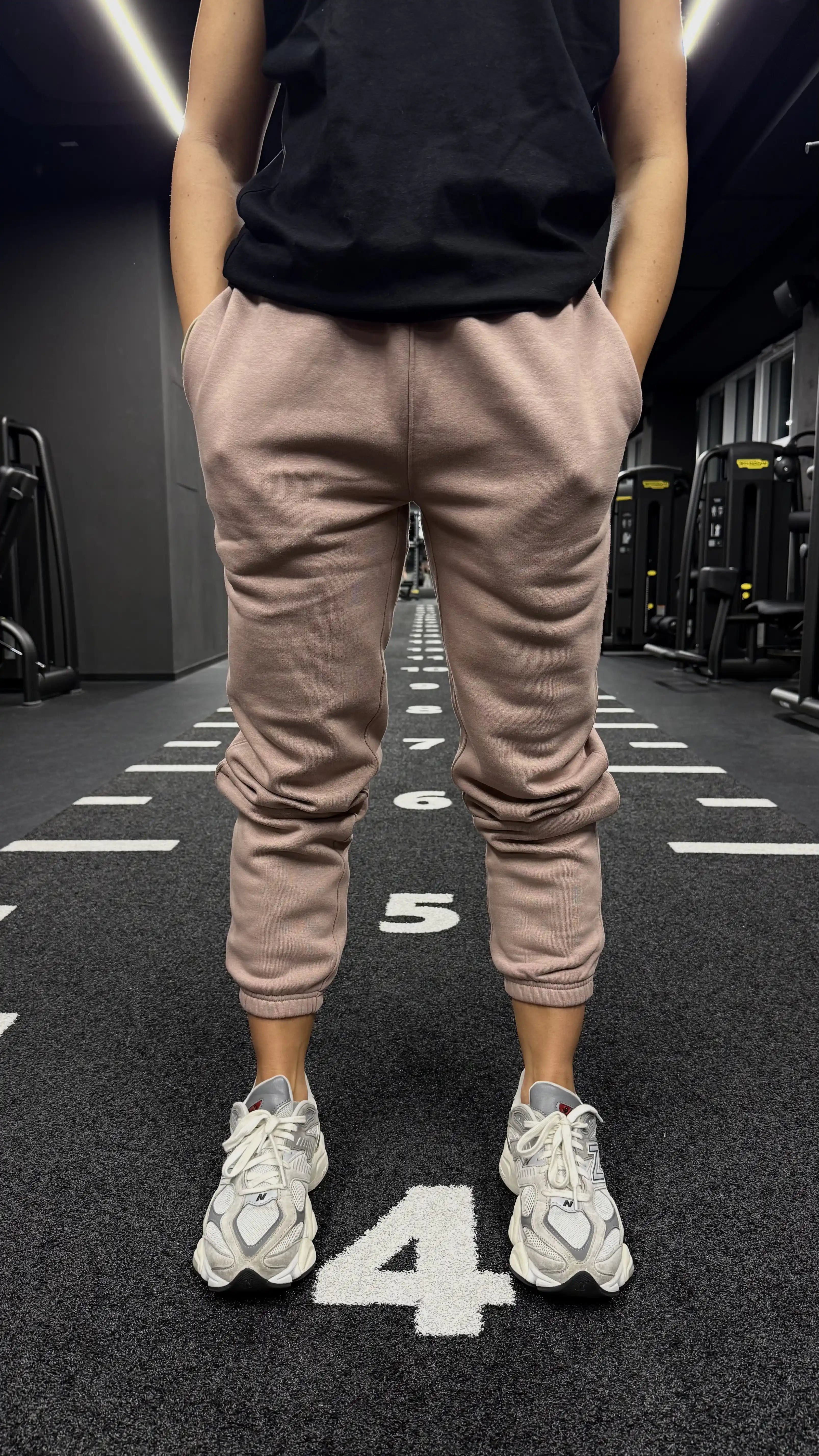 COZY Joggers Hazy Pink/Black suede