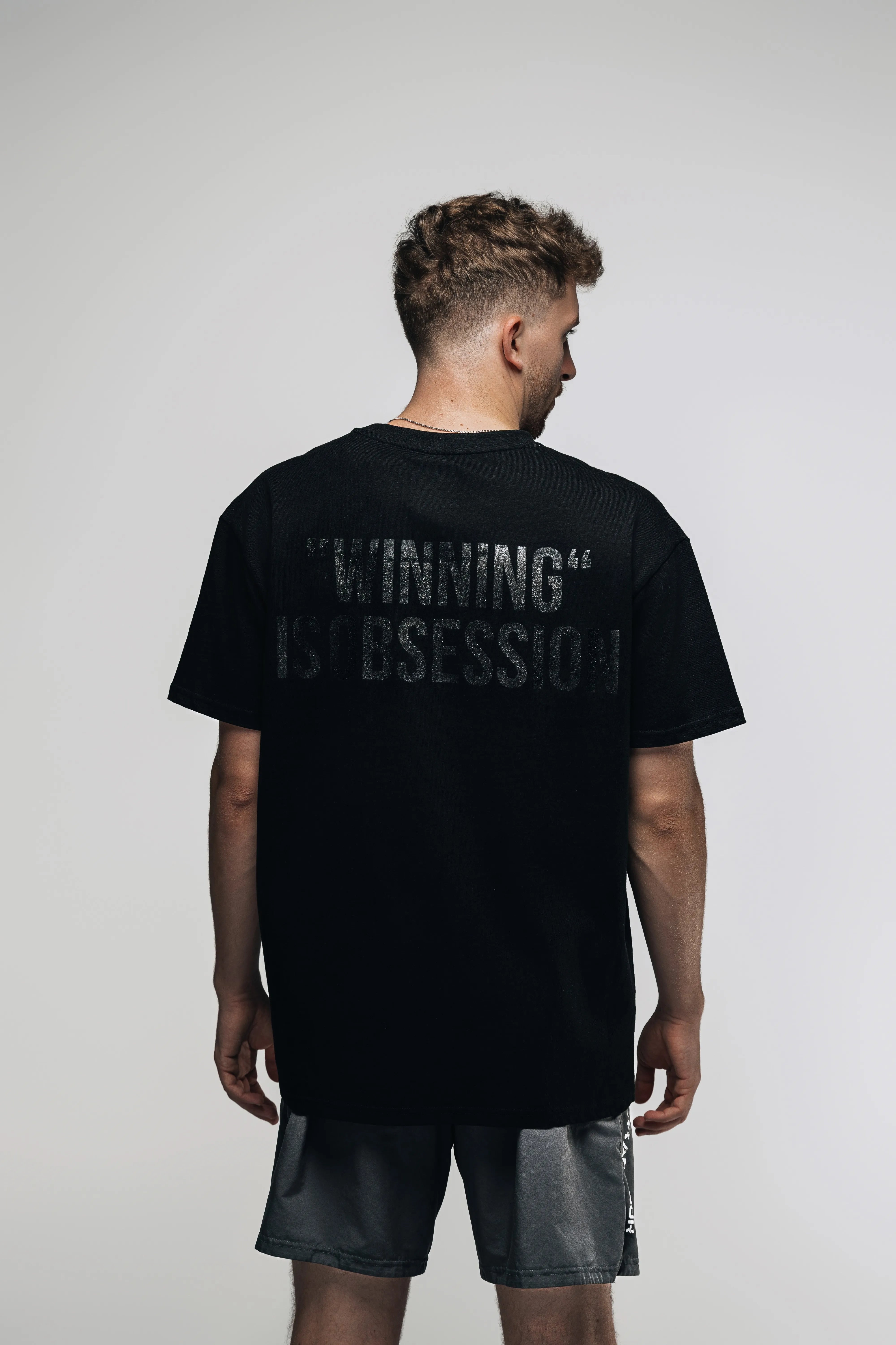 ESSENTIALS Oversized T-shirt Black (M)