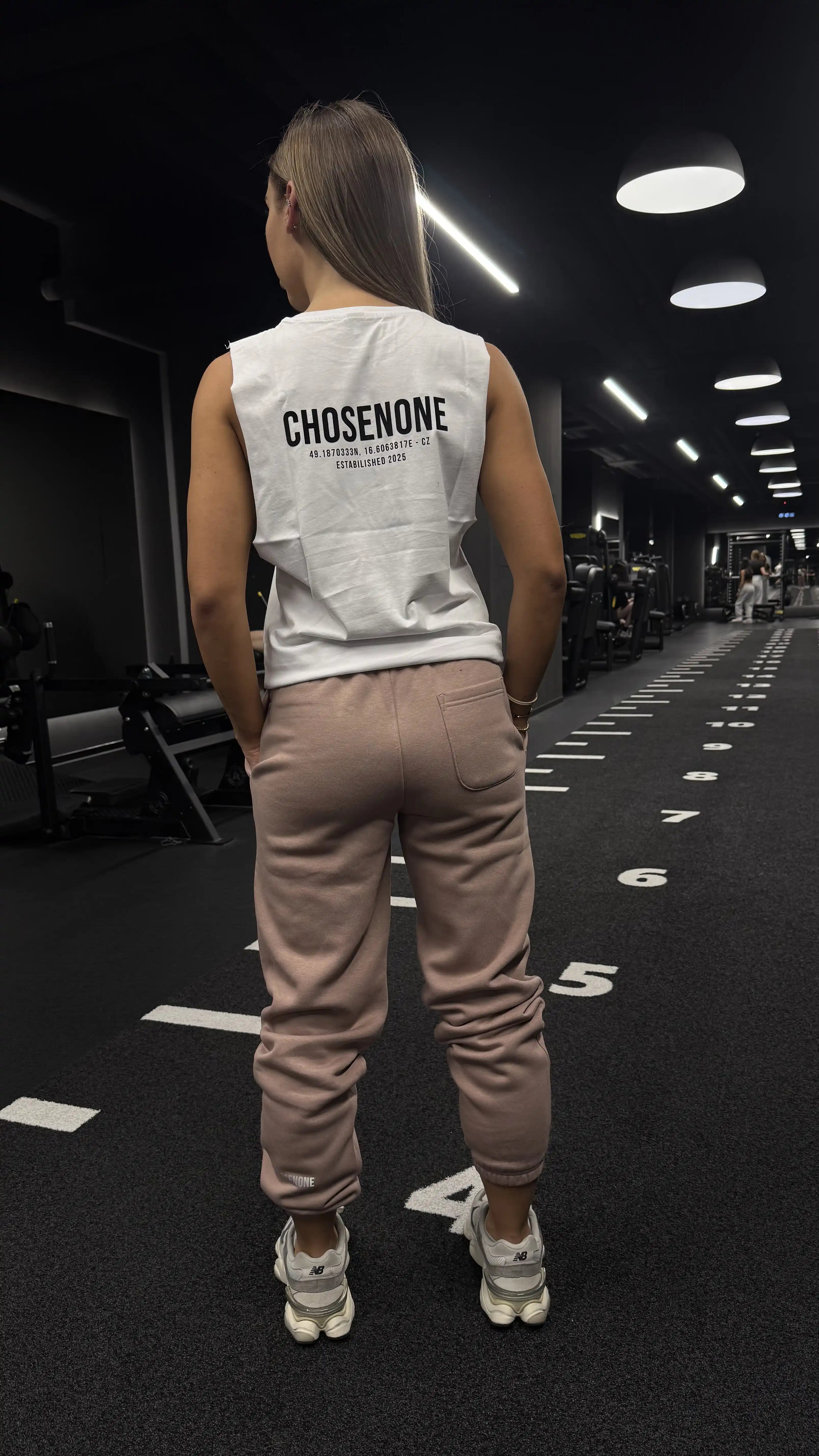 COZY Tank Top White/Black suede (W)