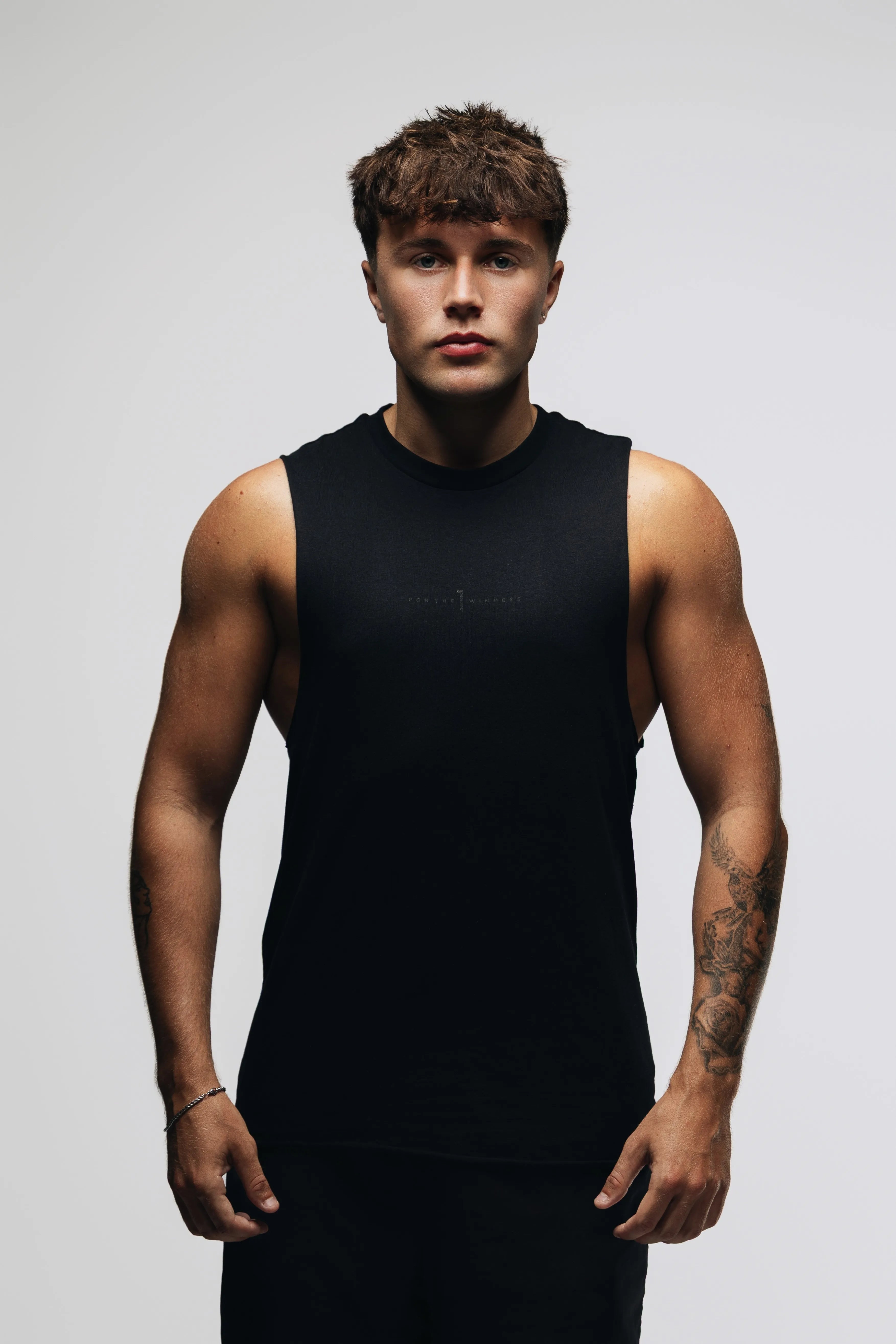 ESSENTIALS Tank Top Black (M)