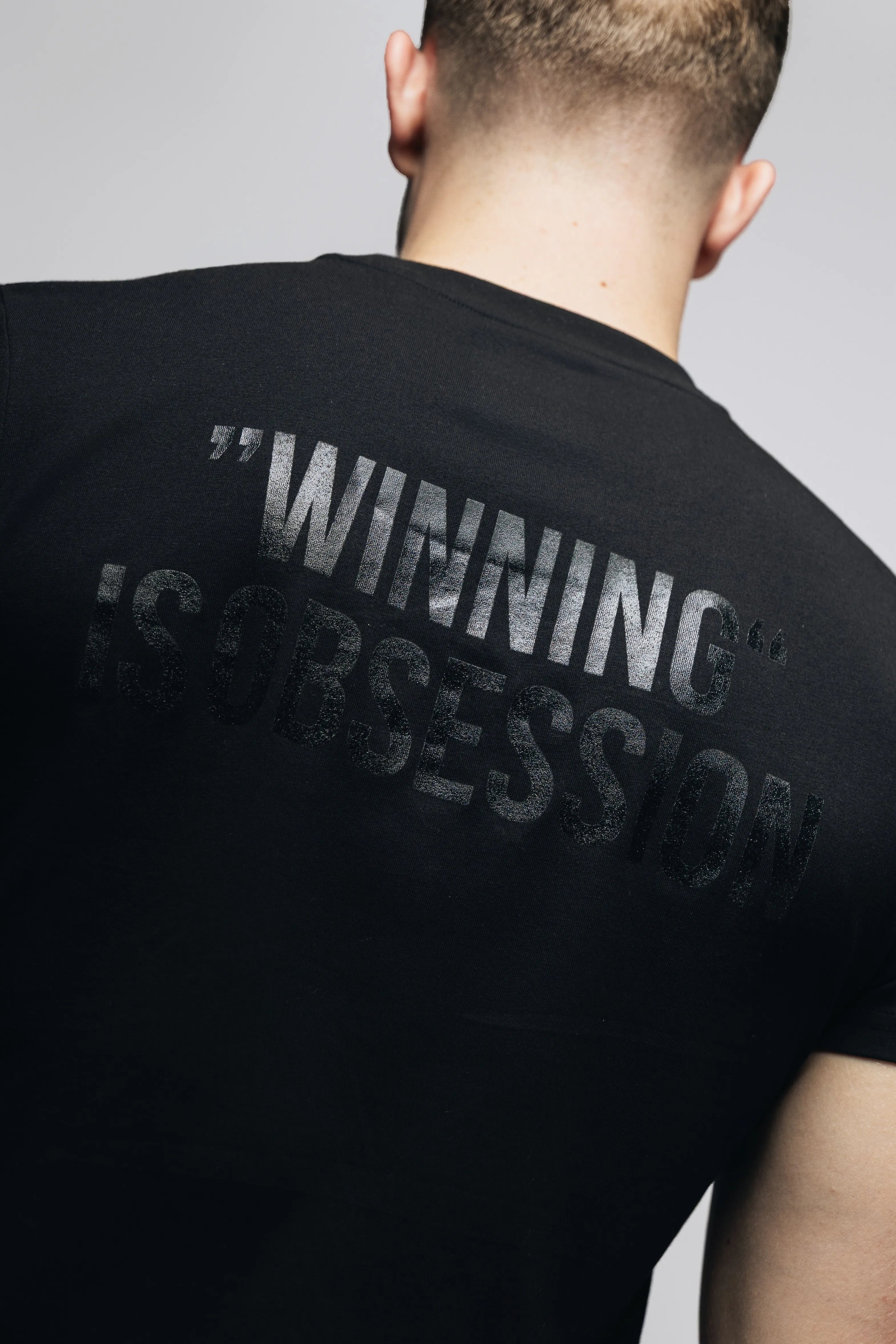 ESSENTIALS T-shirt Black (M)