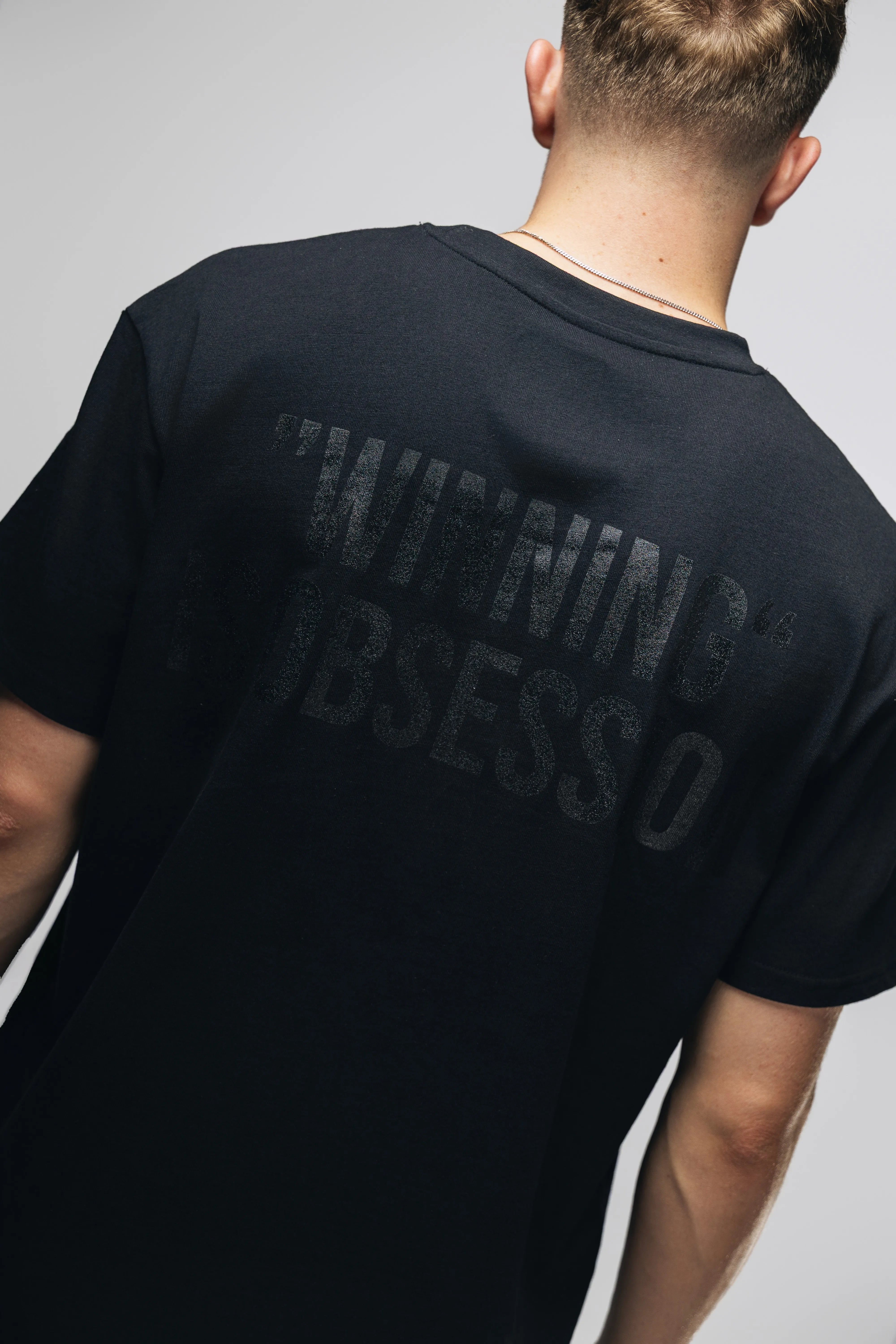 ESSENTIALS Oversized T-shirt Black (M)